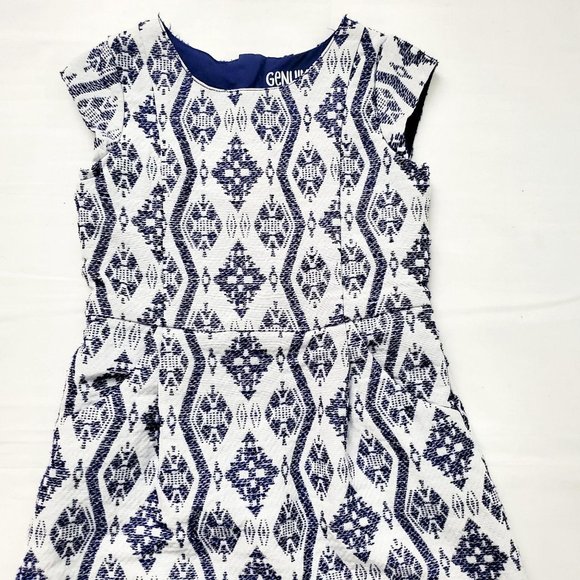 Genuine Kids From OshKosh B'gosh Jacquard Romper Dress White & Navy Blue Size 4T - Picture 5 of 12